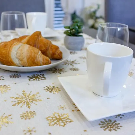 Irini Luxury Nocleg ze śniadaniem