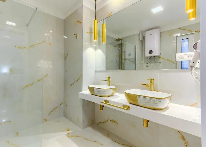 Irini Luxury 4* Split