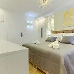Irini Luxury Bed & Breakfast