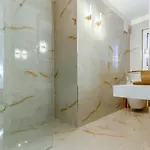 Irini Luxury