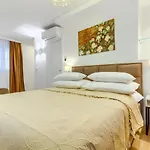 Irini Luxury Bed & Breakfast