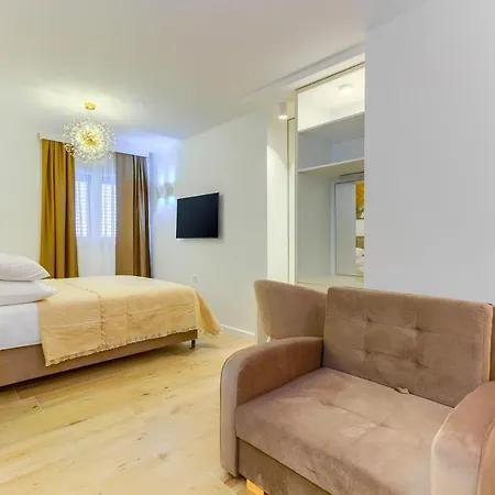 Irini Luxury 4* Спліт