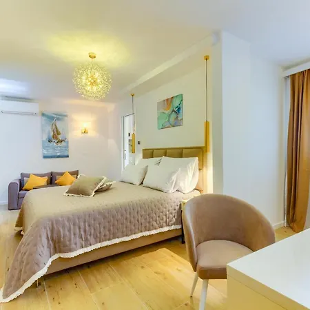 Irini Luxury 4* Спліт