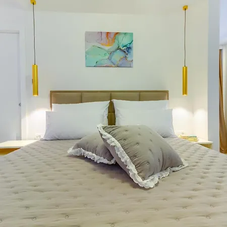 Irini Luxury