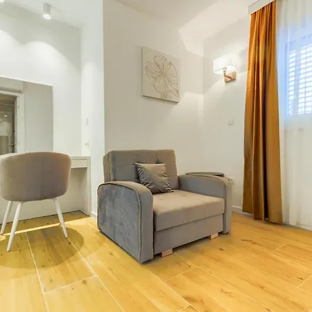 Irini Luxury 4* Спліт