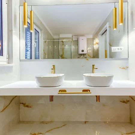 Panzió Irini Luxury Split