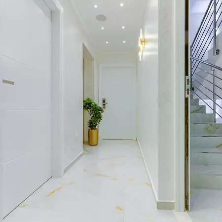 Irini Luxury Bed & Breakfast