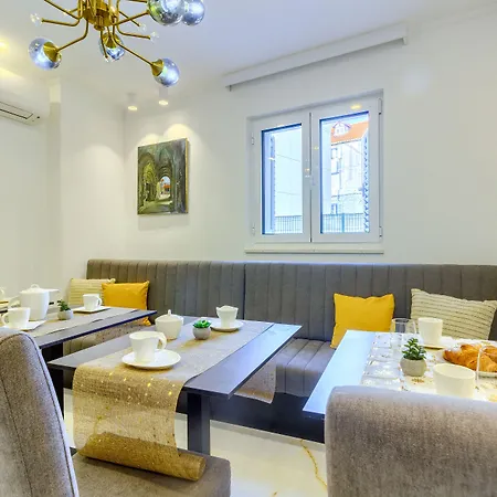 Irini Luxury