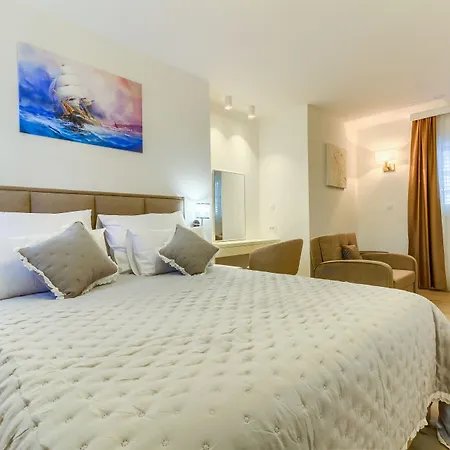 Irini Luxury