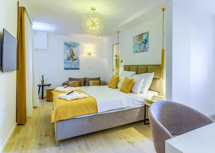 Irini Luxury Bed & Breakfast