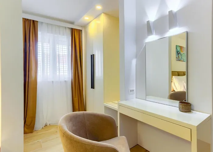 Irini Luxury 4* Split