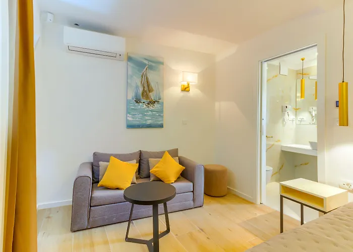 Irini Luxury Bed & Breakfast