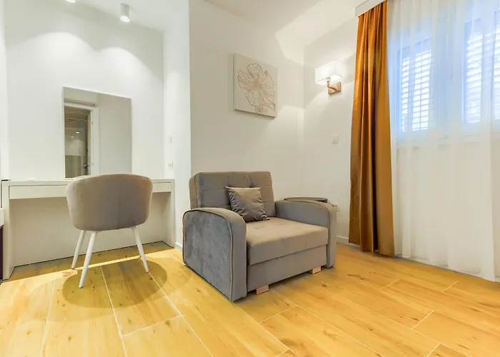 Frühstückspension Irini Luxury 4*