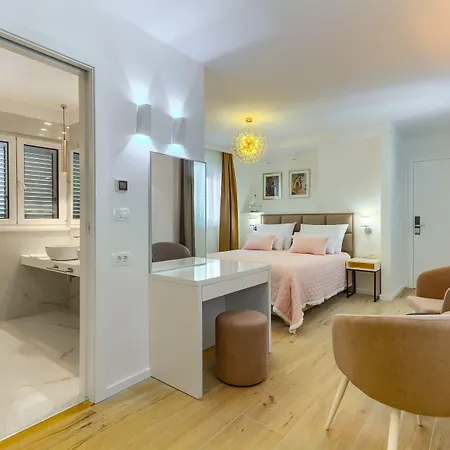 Bed & Breakfast Irini Luxury