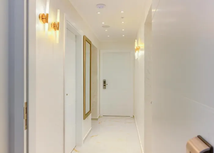 Irini Luxury ספליט