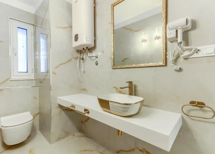 Irini Luxury ספליט