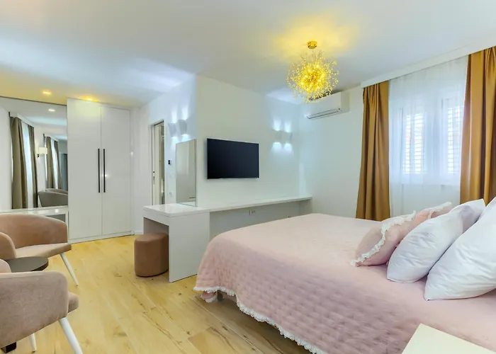 Irini Luxury 4* ספליט