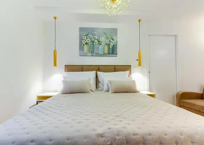 Irini Luxury לינה וארוחת בוקר ספליט