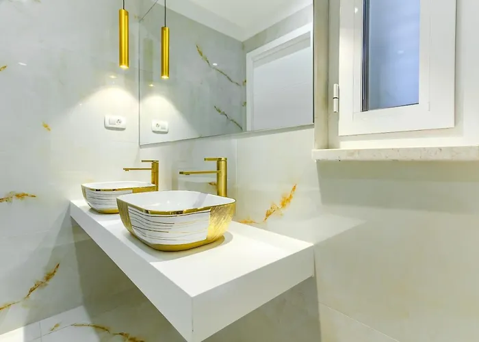 Irini Luxury ספליט