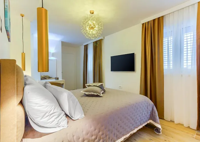 Irini Luxury לינה וארוחת בוקר ספליט