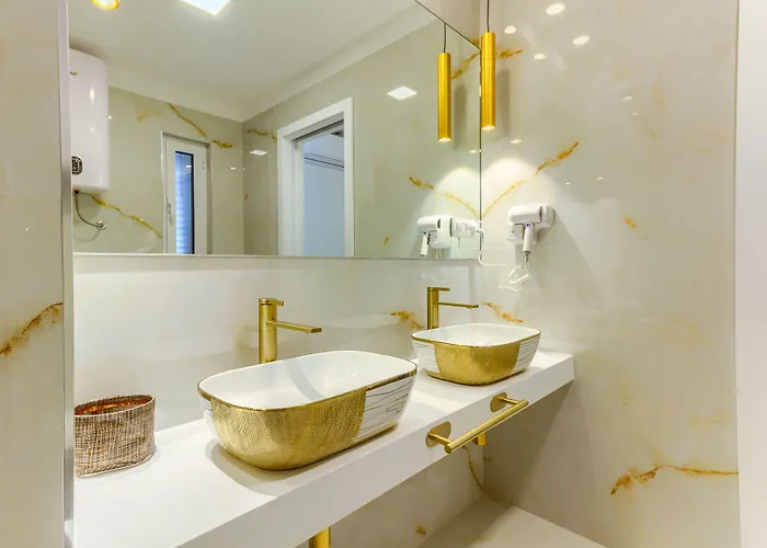 Irini Luxury לינה וארוחת בוקר ספליט